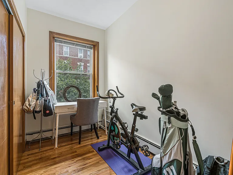 422 Hanover St #3 — Photo 14