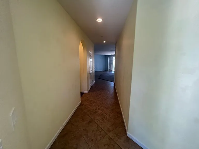 3605 W Delta Ave — Photo 2