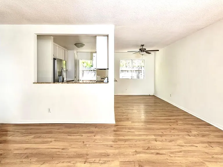 629 1/2 Palms Blvd — Photo 10