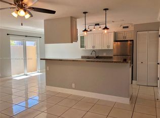 15820 SW 90th Ct, Miami, FL 33157