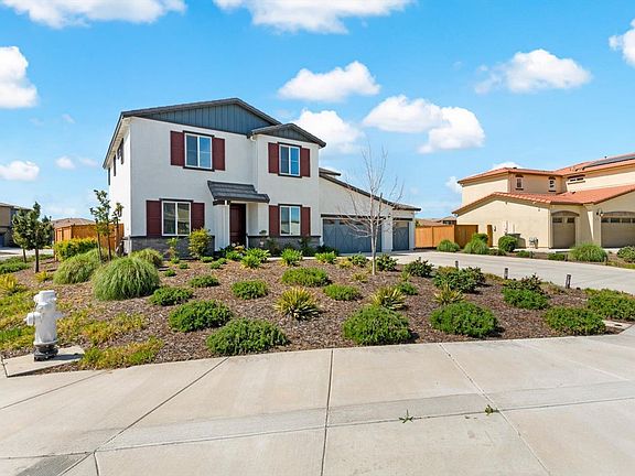 3rd image of 1685 Blossom Way