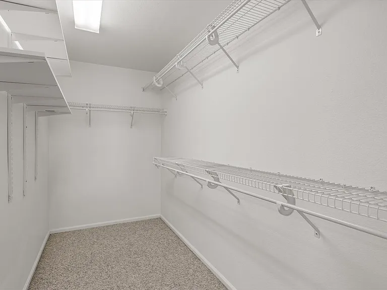 100 Jackson Creek Dr — Photo 18