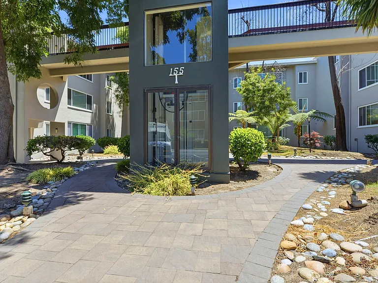 155 El Camino Real #2 — Photo 22