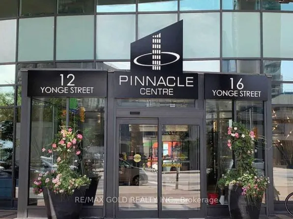 16 Yonge St #1808, Toronto, ON M5E 2A3