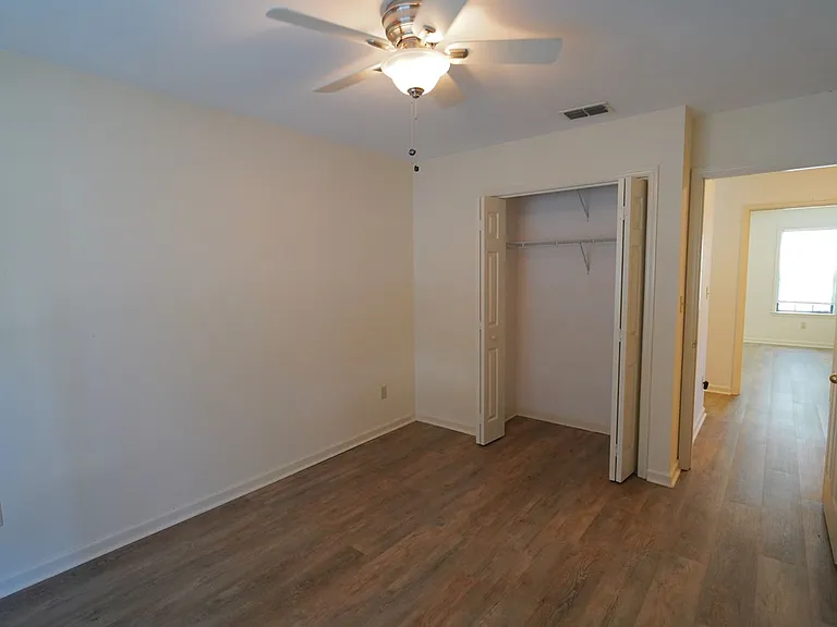 2605 Yarmouth Ln — Photo 25