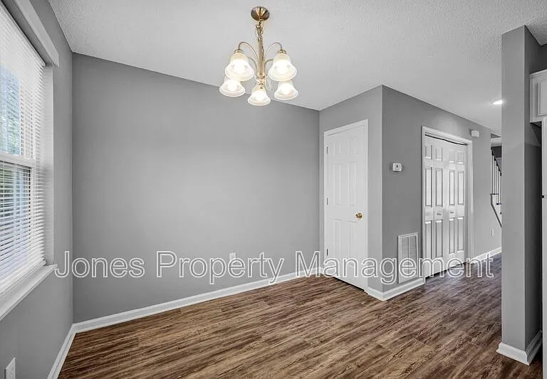 134 Aaron Pl NW — Photo 6