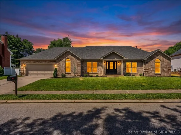 2305 Elk Pointe Boulevard, Jeffersonville, IN 47130