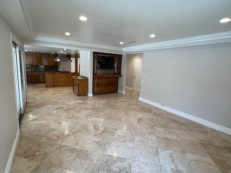 17141 Green Ln — Photo 13
