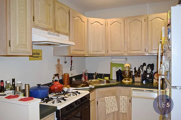 Rented by RES New York | media 29