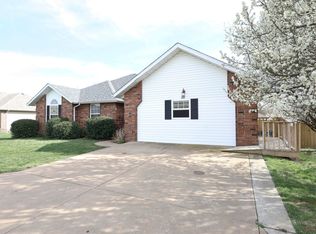 262 Redbud St, Sparta, MO 65753