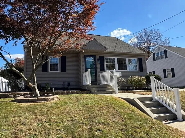374 Walnut Ave, Gloucester City, NJ 08030