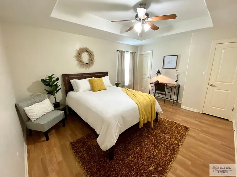 6621 Garden Woods Ave #B — Photo 11