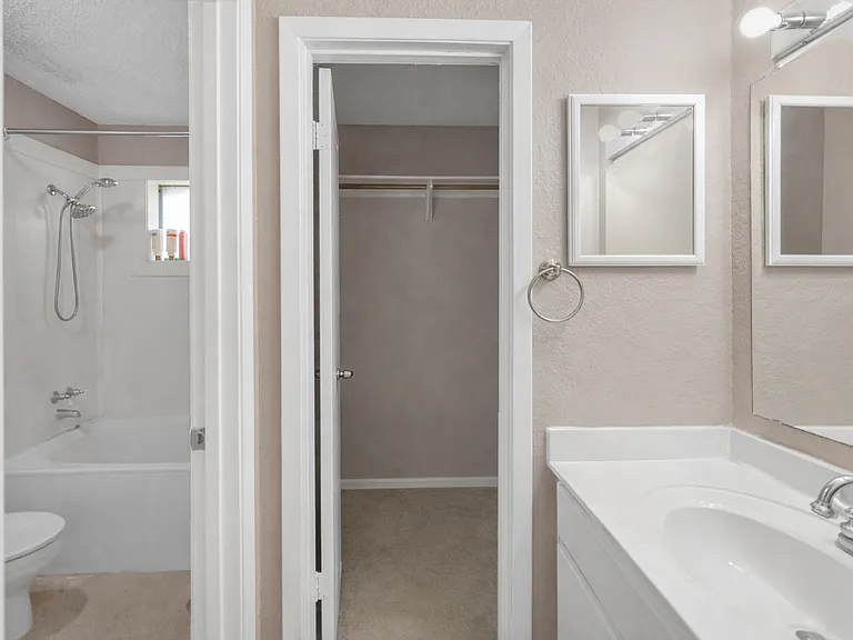 1222 Merry Oaks Dr — Photo 20