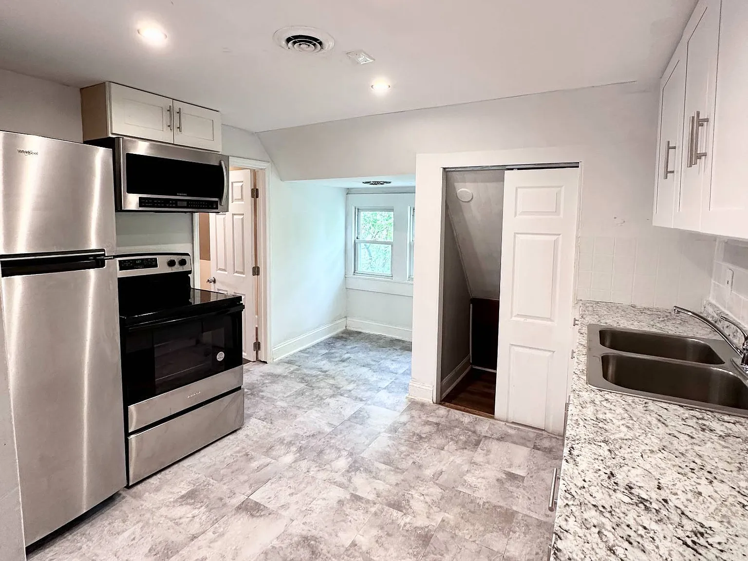 2 bed, 1.0 bath, $1,725 — Photo 1