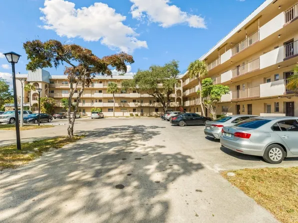 6301 N Falls Cir Drive #307, Lauderhill, FL 33319