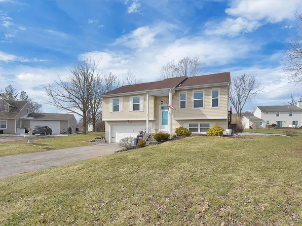 20911 Ridge Cliff Ct, Lawrenceburg, IN 47025