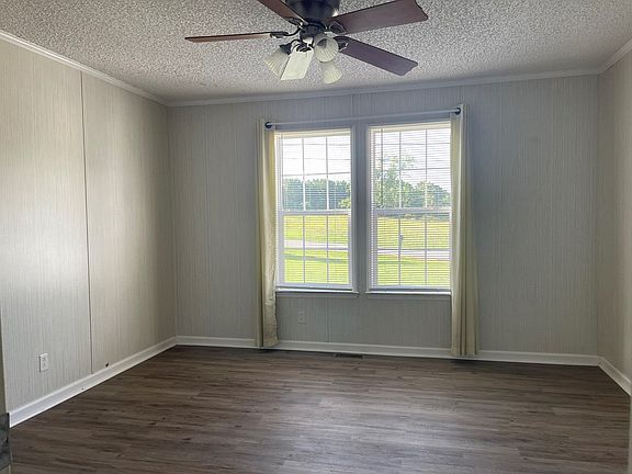 4th image of 200 Swanson Ave