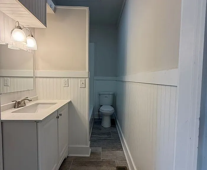 203 Morrison St #B — Photo 11