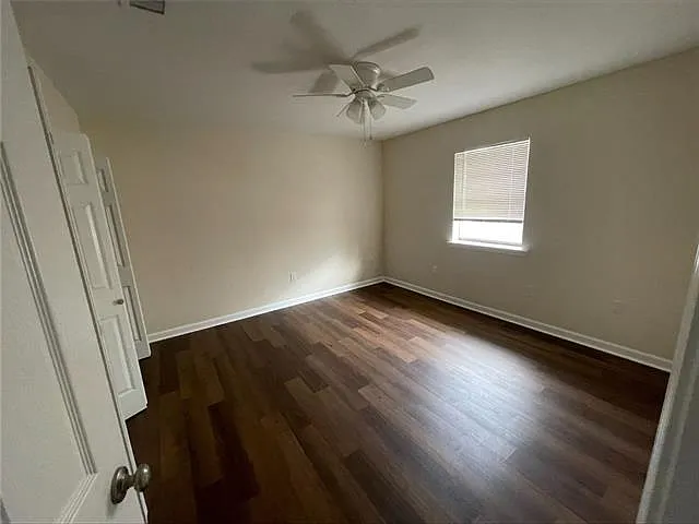 2 bed, 1.0 bath, 1200 sqft, $1,050 — Photo 3