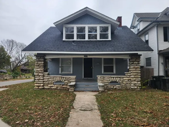 2847 Parkwood Blvd, Kansas City, KS 66104