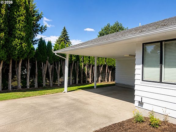 2nd image of 1420 SE 117th Ave
