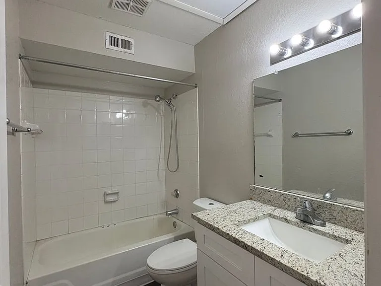 4200 Thornbriar Ln #E306 — Photo 16