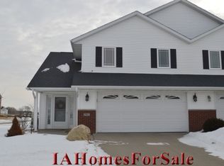 292 Watercress Rd, North Liberty, IA 52317