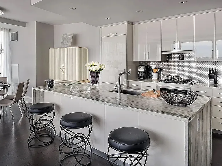50 Riverside Blvd #15C — Photo 7