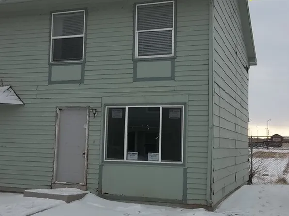 819 Ez St APT A, Gillette, WY 82718