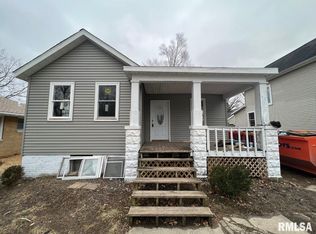 1720 N 8th St, Springfield, IL 62702