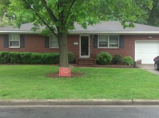 605 Carlton Dr, Hampton, VA 23666