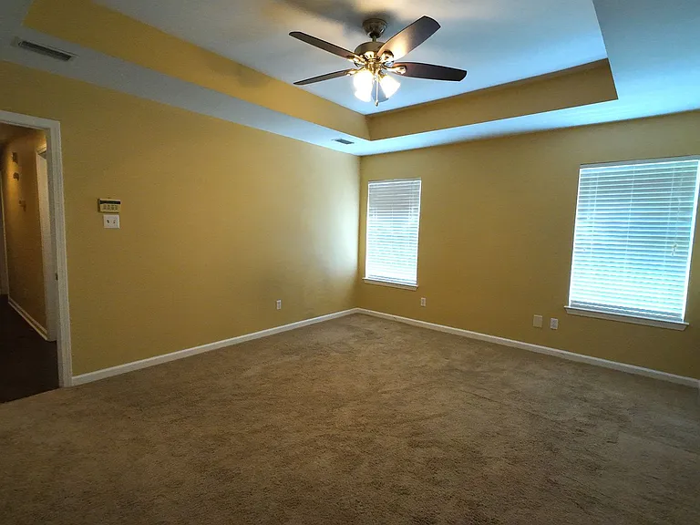 7165 Ashmoor Dr N — Photo 10