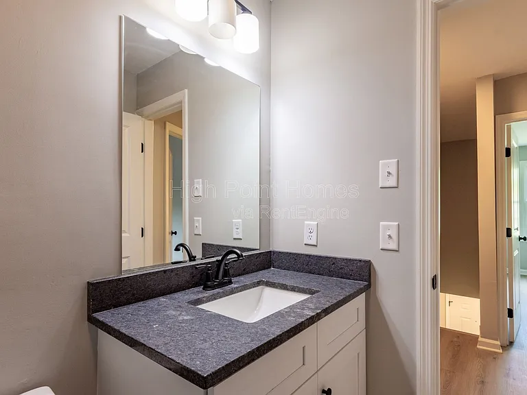 400 Gallery Ln #B-5 — Photo 20