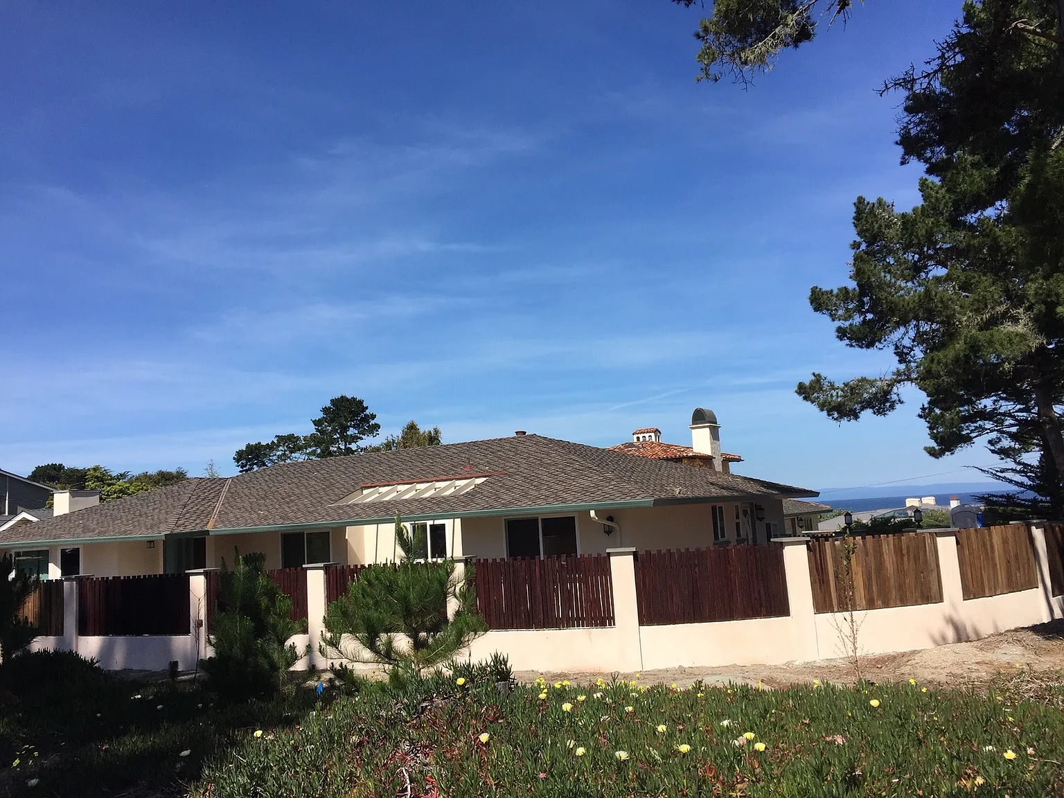 3 bed, 2200 sqft, $6,950 — Photo 2