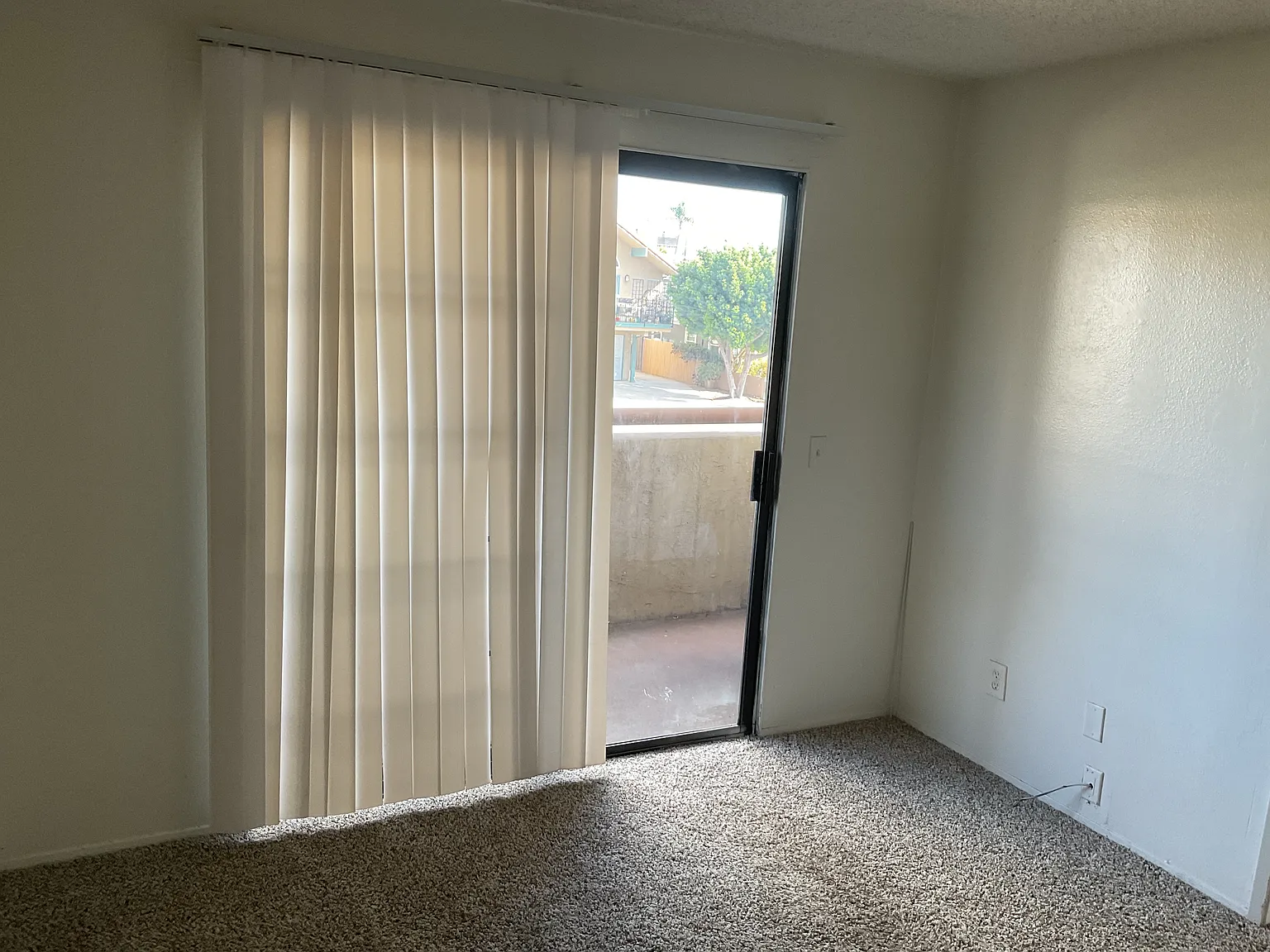 1 bed, 650 sqft, $1,975 — Photo 3