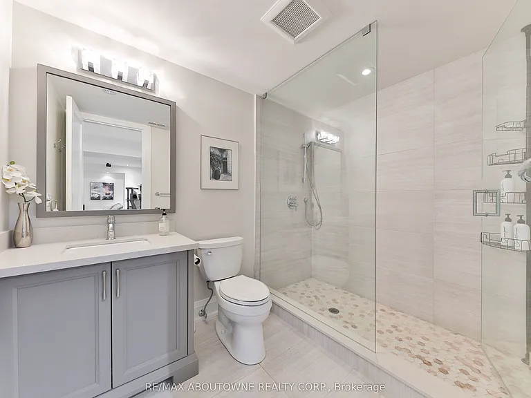 408 Saville Cres — Photo 41