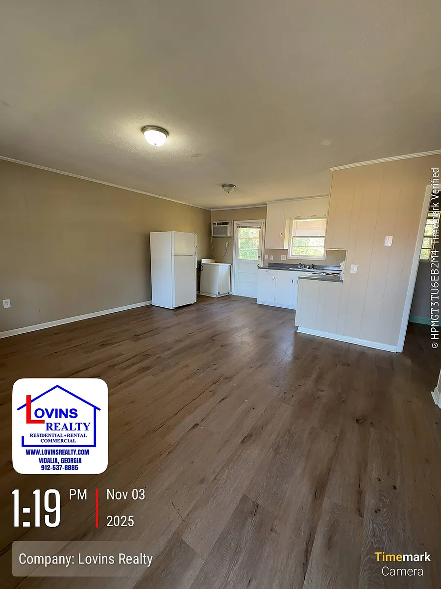 Building Photo - 302 Nita Dr #A