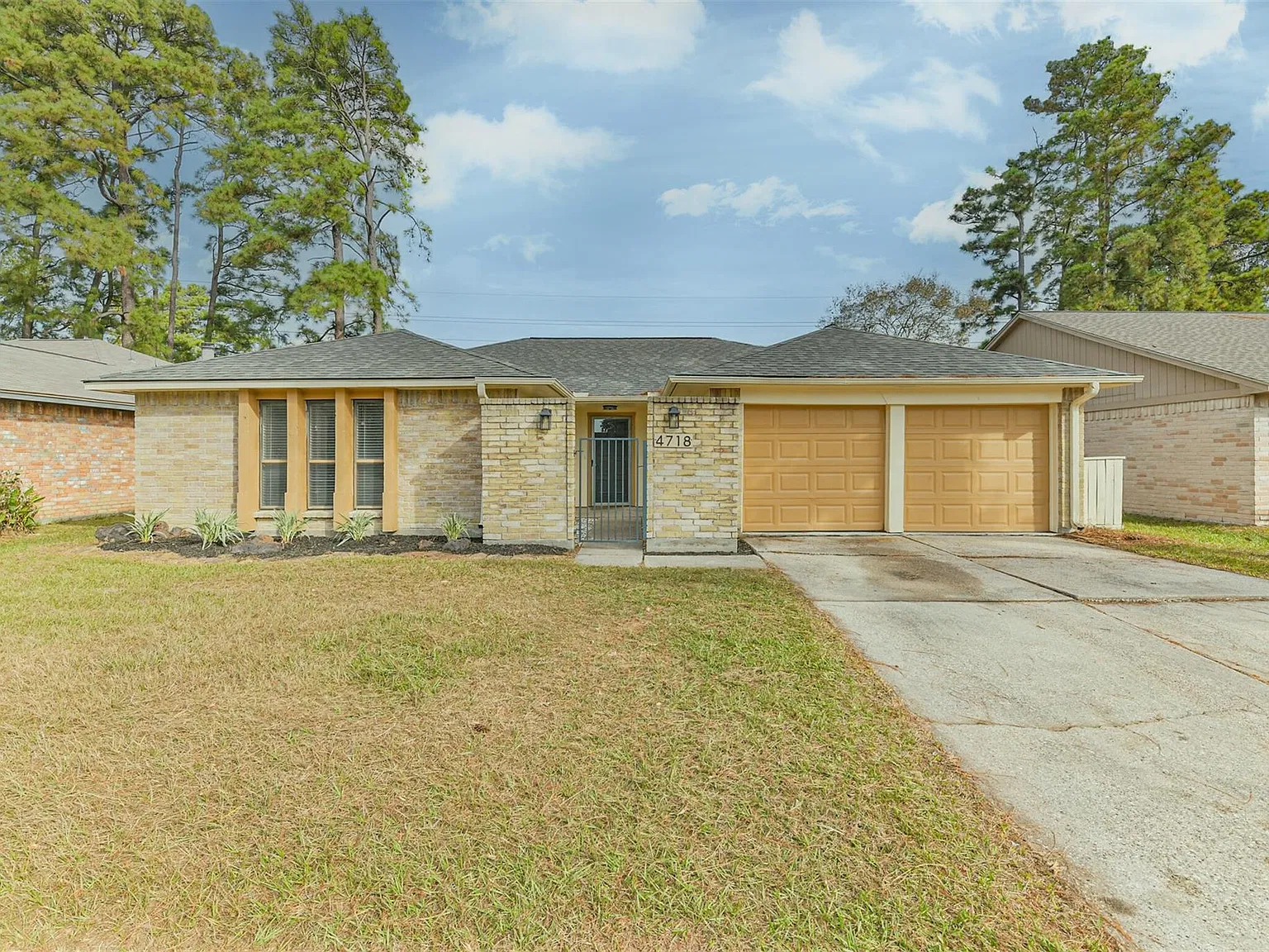 3 bed, 2.0 bath, 1520 sqft, $1,795 — Photo 1
