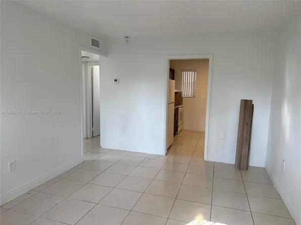 1851 Ali Baba Ave #4, Opa Locka, FL 33054