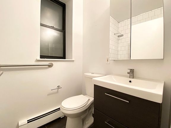 5th image of 257 W 116th St #A3