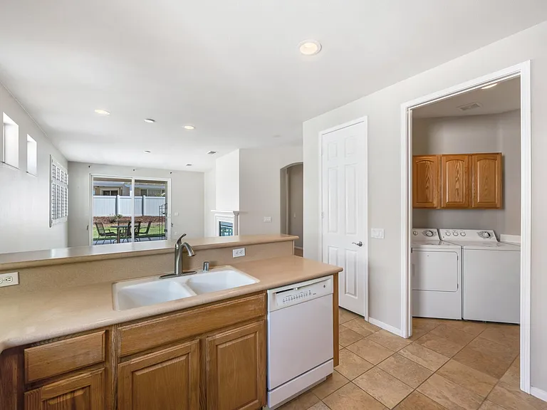 978 Wind Flower Rd — Photo 11