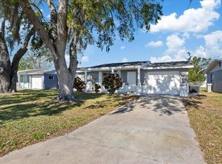 10841 Scenic Dr, Port Richey, FL 34668