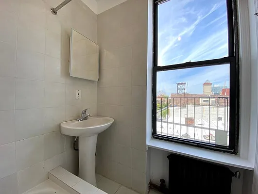 Rented by Skyward | media 15