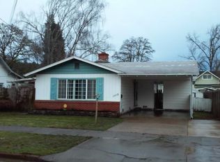 1115 Adams Ave, Cottage Grove, OR 97424