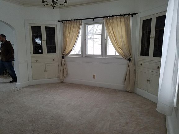 3rd image of 45 Clifton Dr