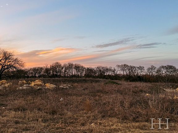 3rd image of 3 McConnell Rd