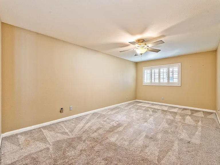 8217 Diamond Star Ct — Photo 14
