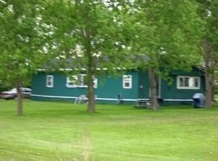 136 River Rd, Hammond, NY 13646