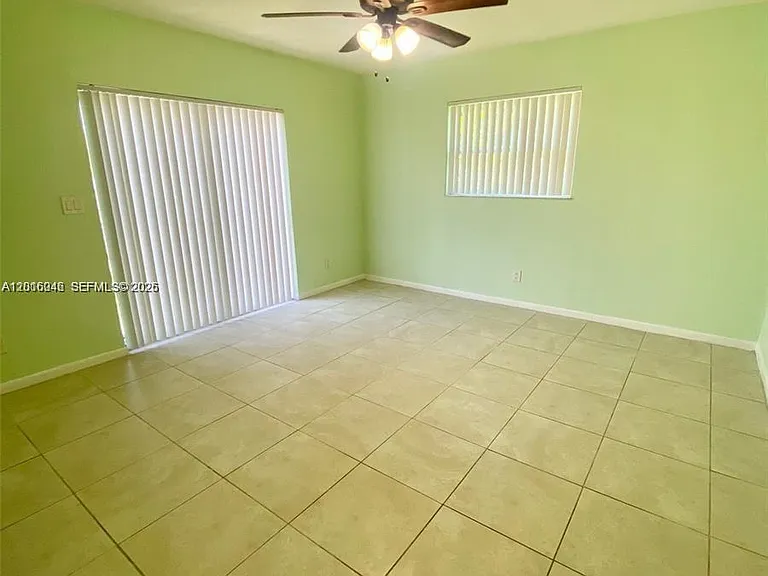 2345 Douglas St — Photo 26