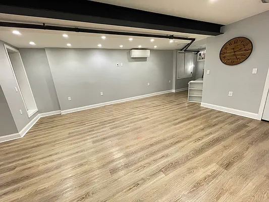 Rented by Compass | media 31